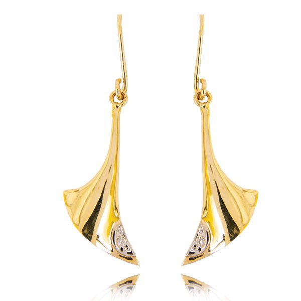 Eleganckie kolczyki ze złota z subtelnym blaskiem kamieni.