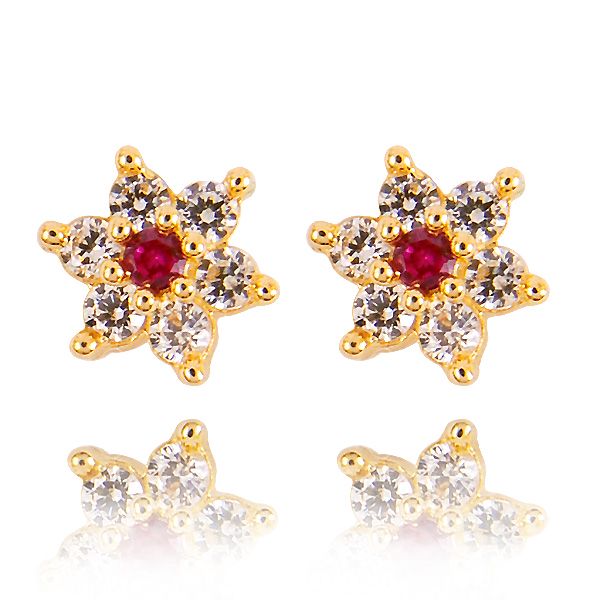 Złote kolczyki łączące elegancję i nowoczesny design.