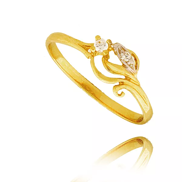 Stylowy pierścionek o eleganckiej i kobiecej formie.